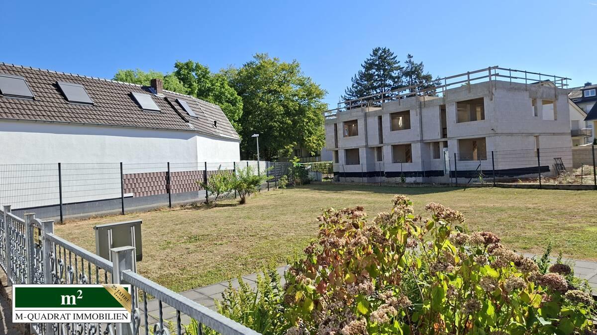 Grundstück