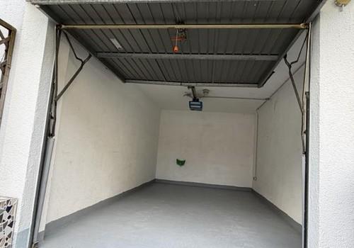 2a_Garage eTor & Wasser