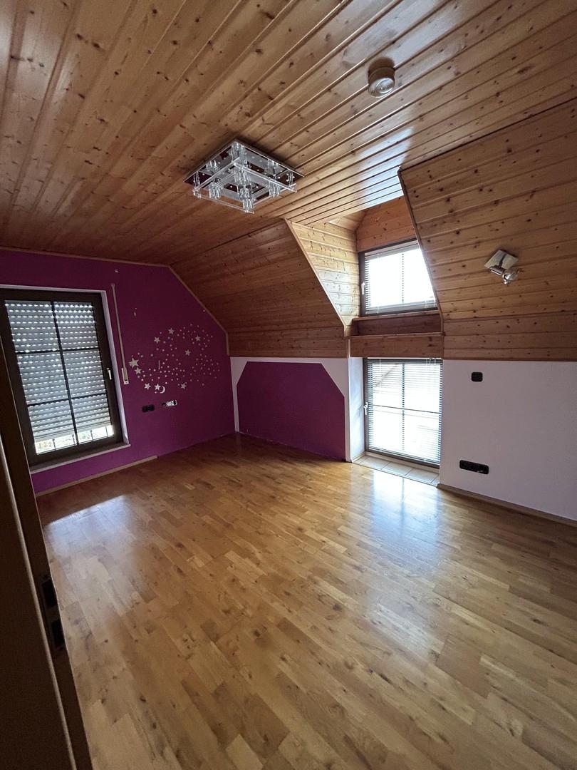 Kinderzimmer 1OG