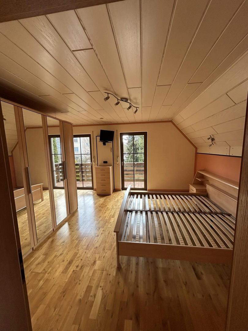 Schlafzimmer 1OG