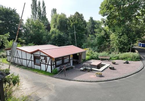 Rezeptionsgebäude