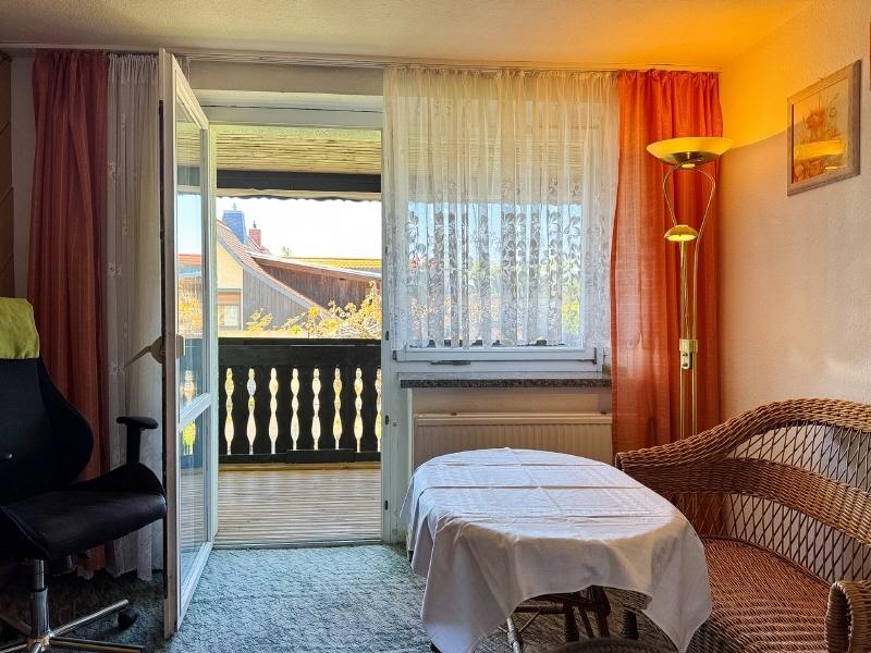 Zum Balkon