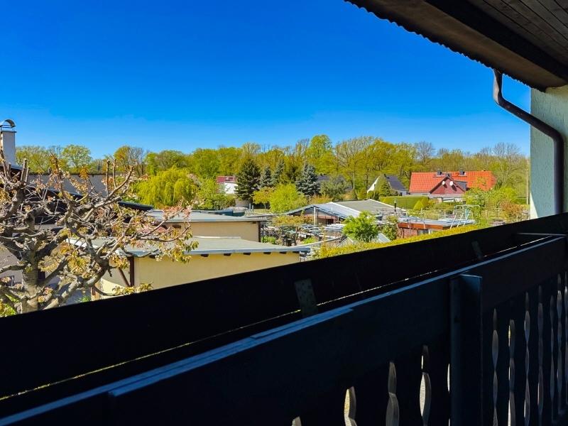 Blick vom Balkon nach NW