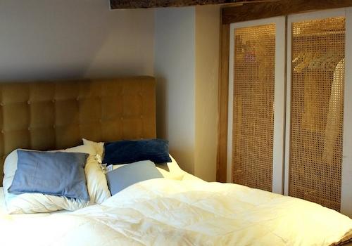 Schlafzimmer1