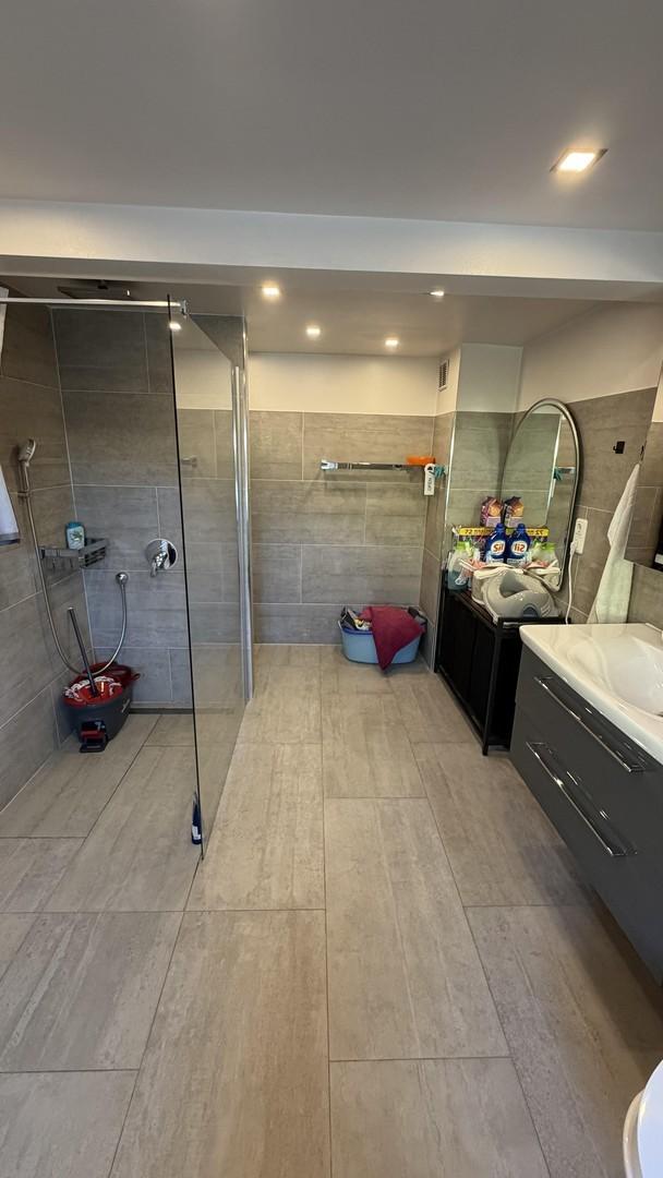 11 - Badezimmer EG Dusche