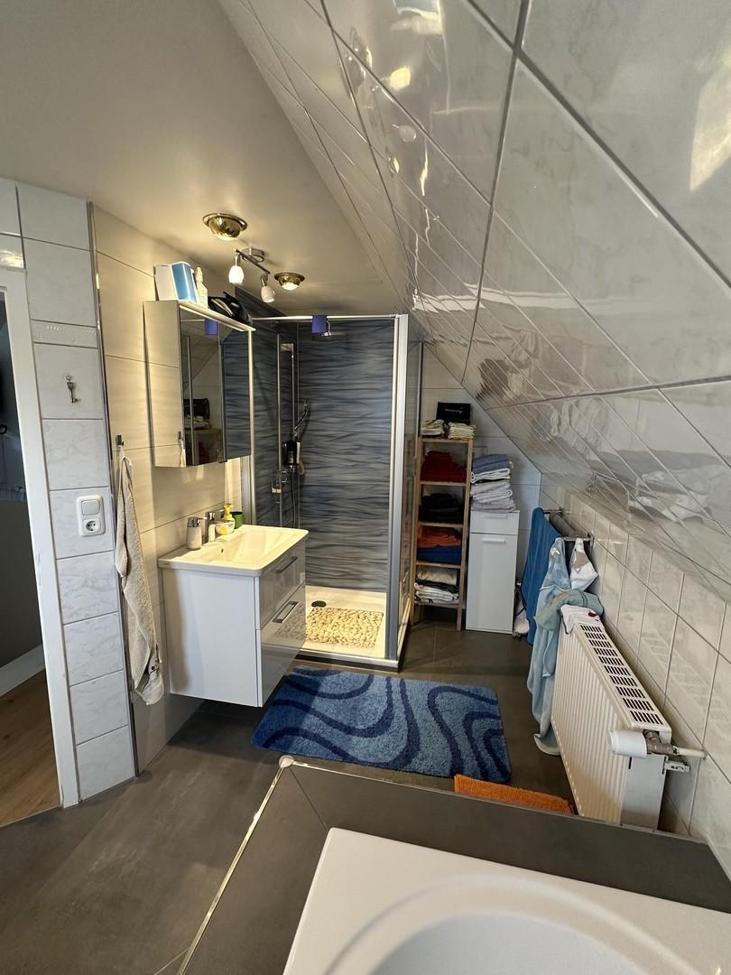 14 - Badezimmer OG Dusche