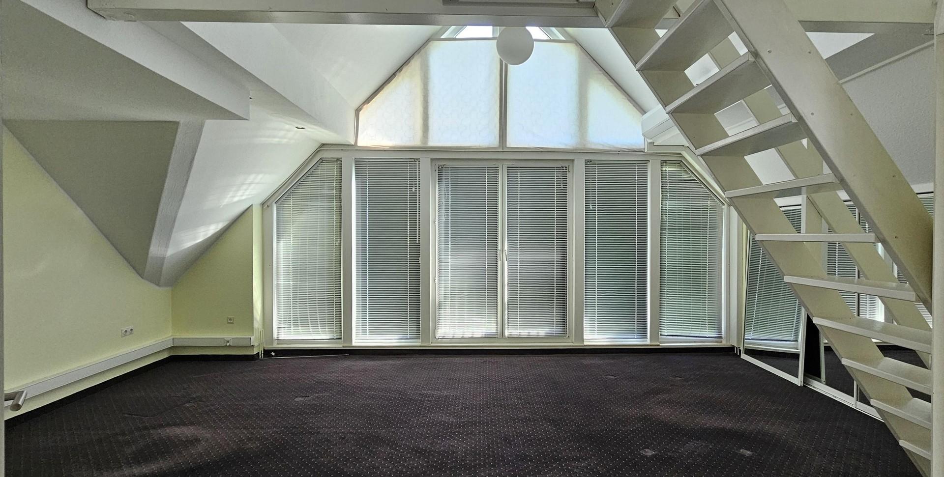 Master-Bedroom