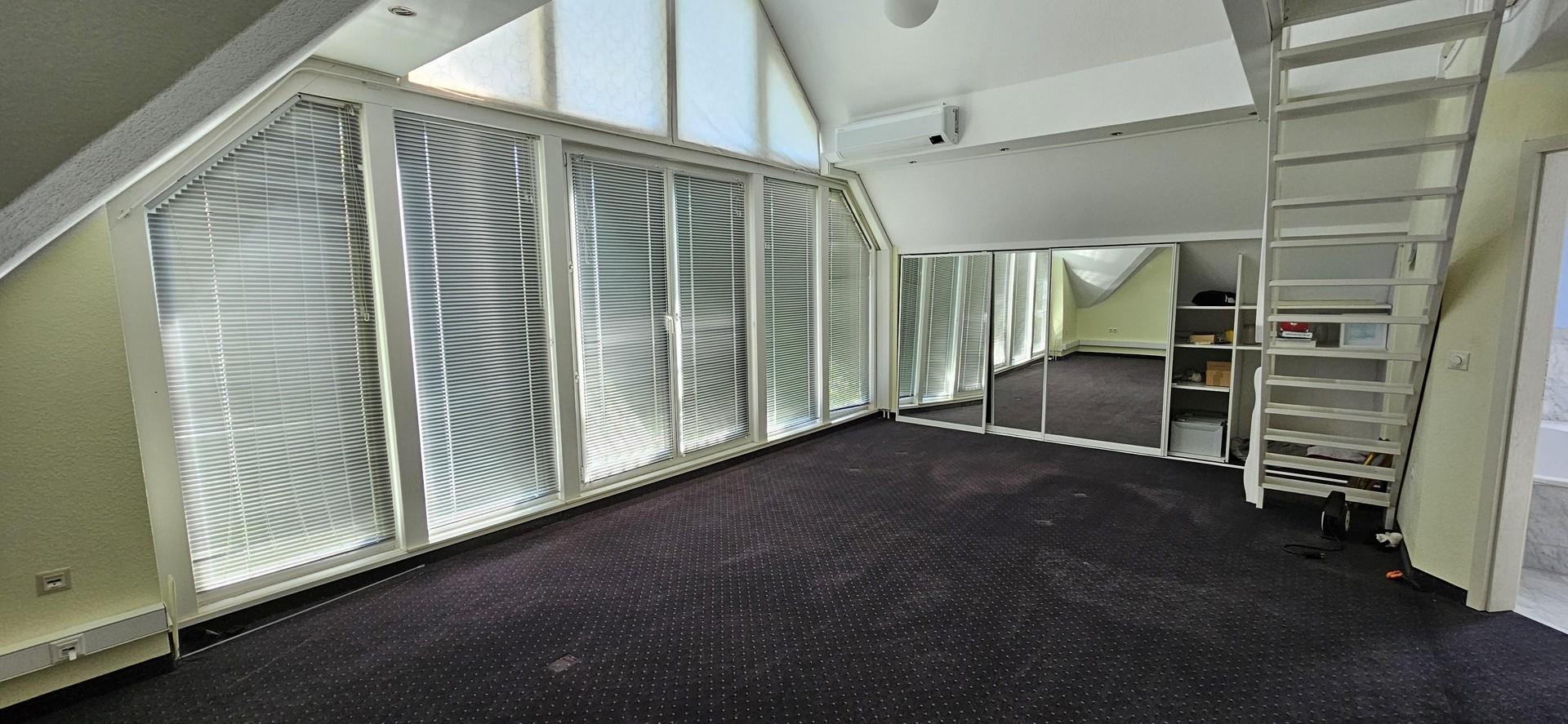 Master-Bedroom