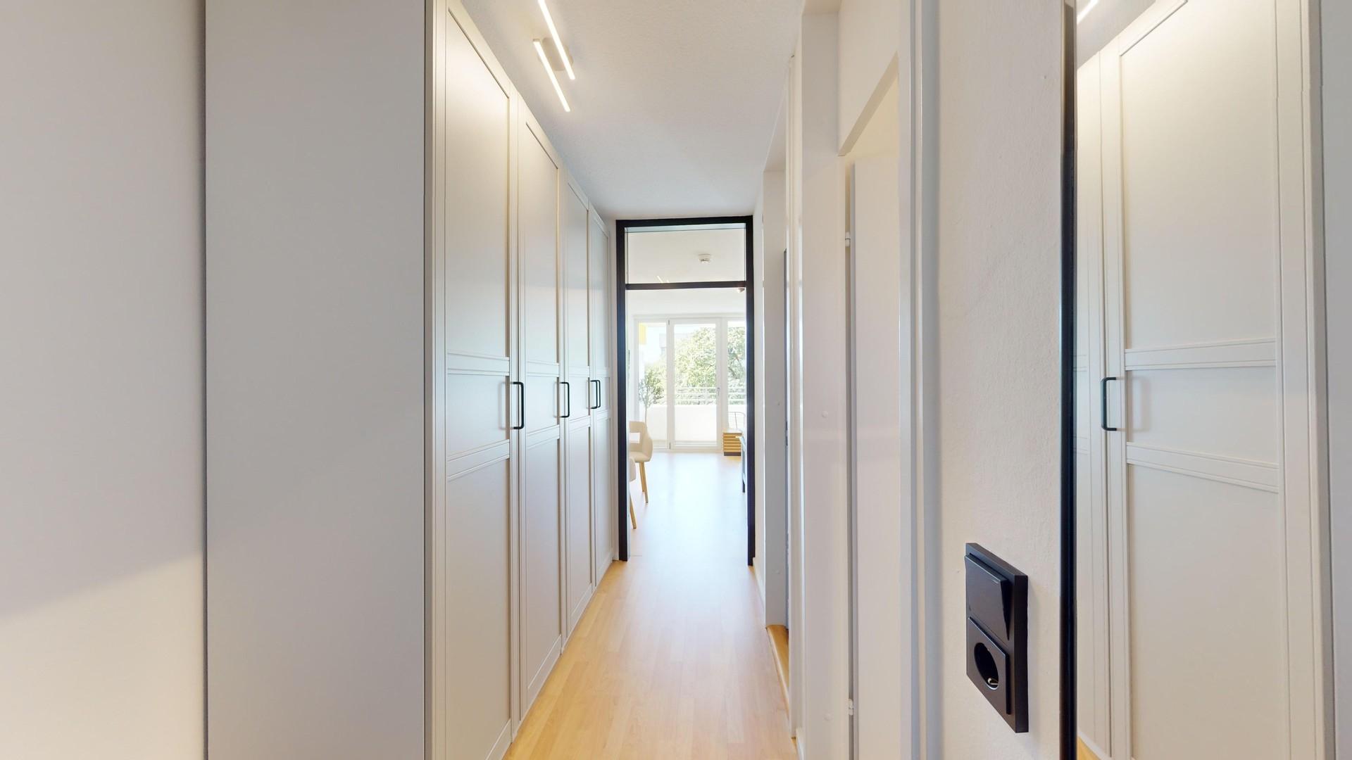 Schrank im Eingangsbereich