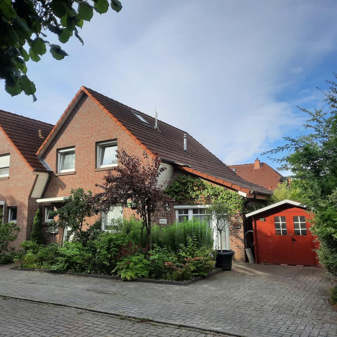 Straßenansicht