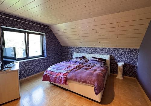 Schlafzimmer OG