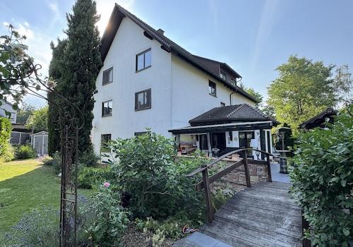 Garten und Rückansicht