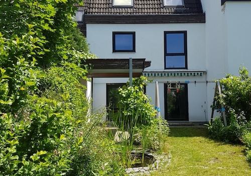Hausansicht Gartenseite