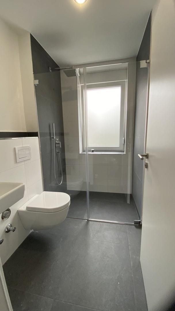 Gästebad mit WC und Dusche