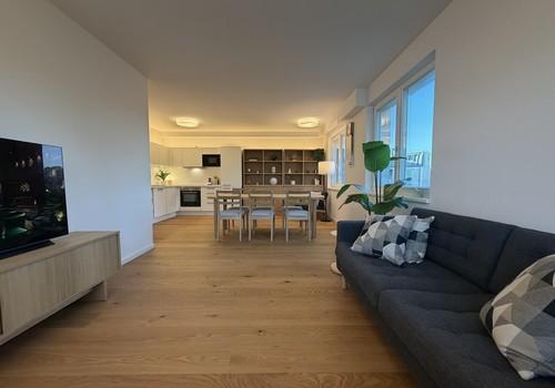Wohnzimmer / Essbereich