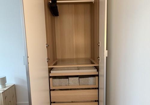 Kleiderschrank innen 