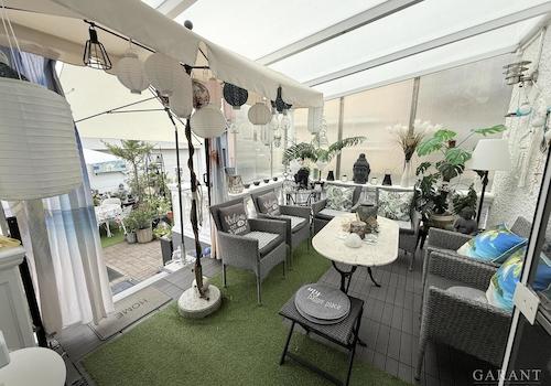 überdachte Terrasse