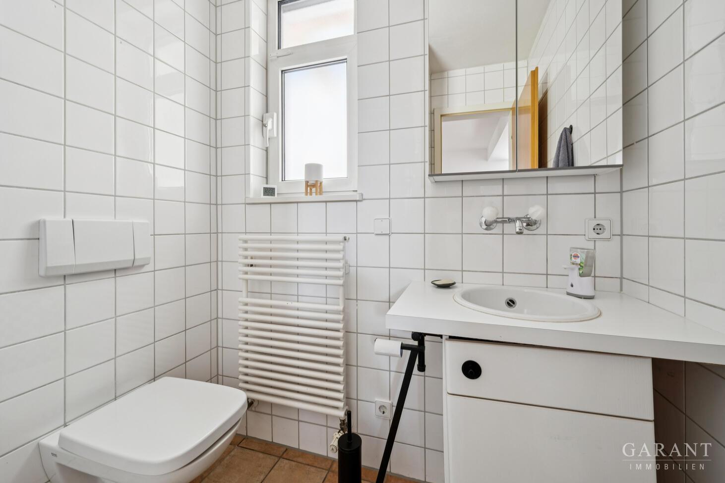 Bad mit Dusche EG