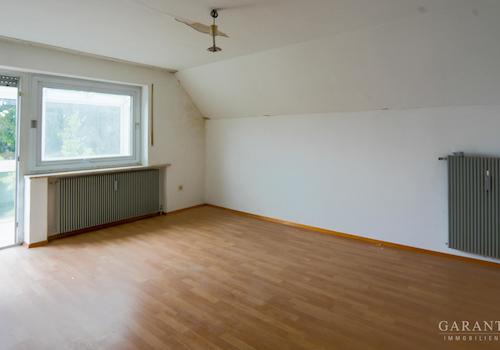 Zimmer 2 OG