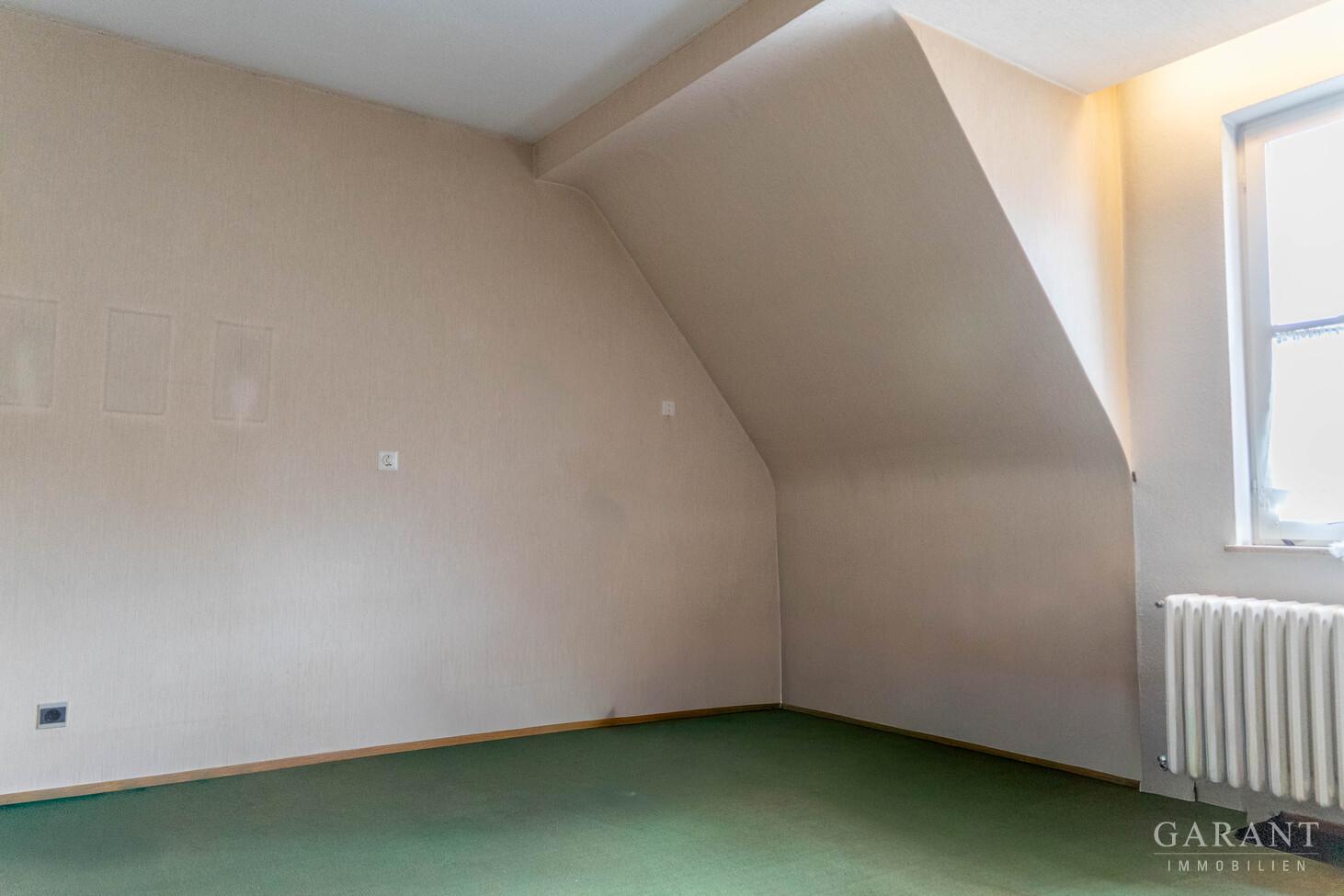 Kinder-/Arbeitszimmer