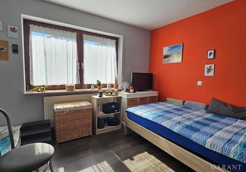 Schlafzimmer 1