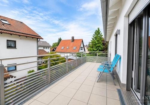 Große West Terrasse