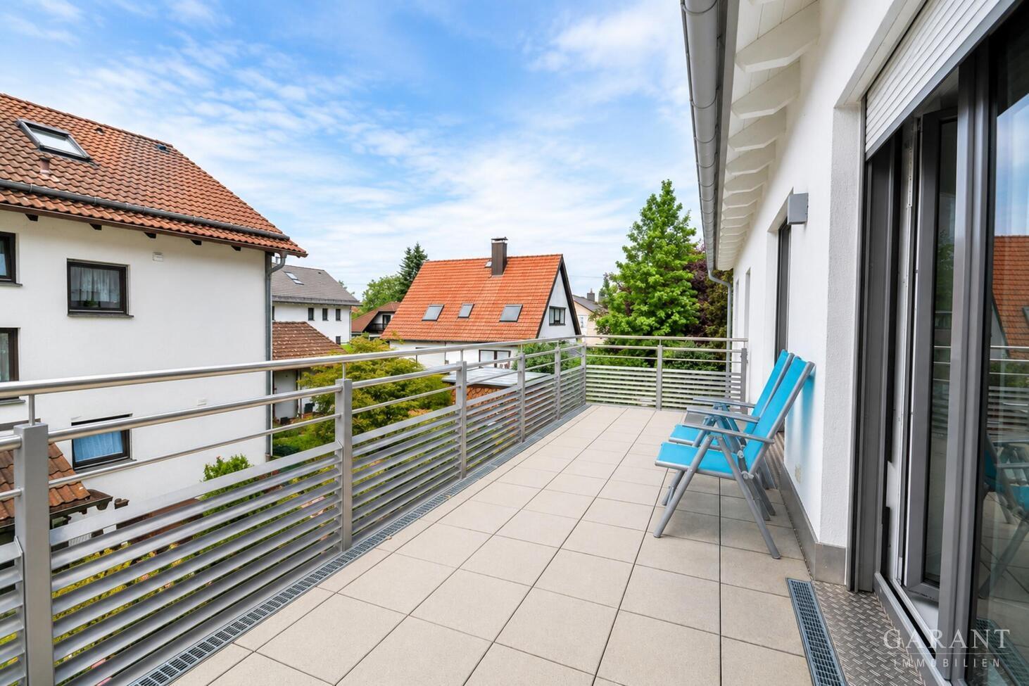 Große West Terrasse
