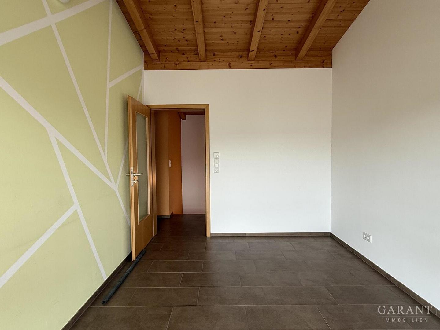 Kinder-/Gästezimmer