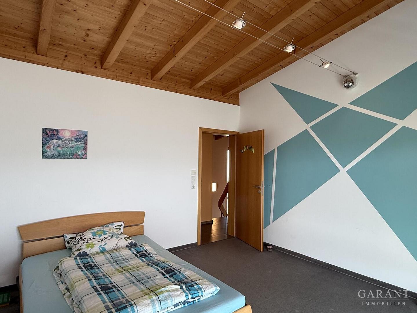 Kinder-/Gästezimmer