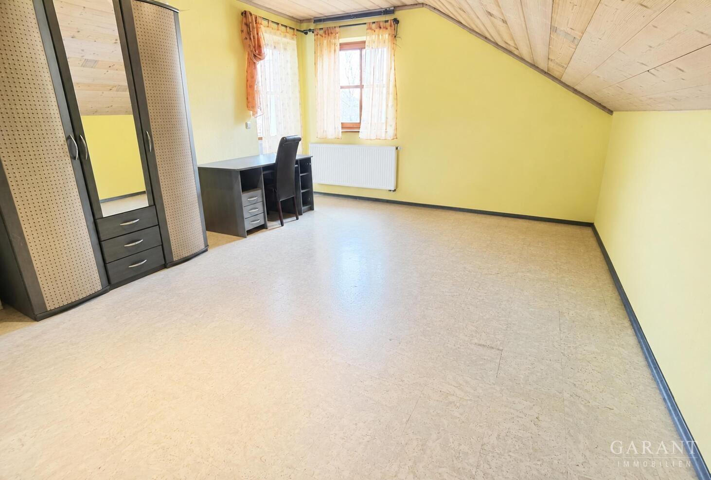 Zimmer im OG (2)