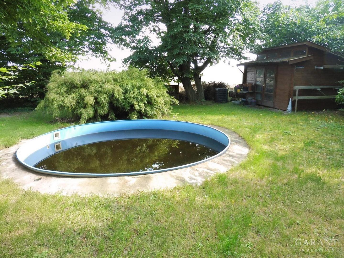 10 Pool