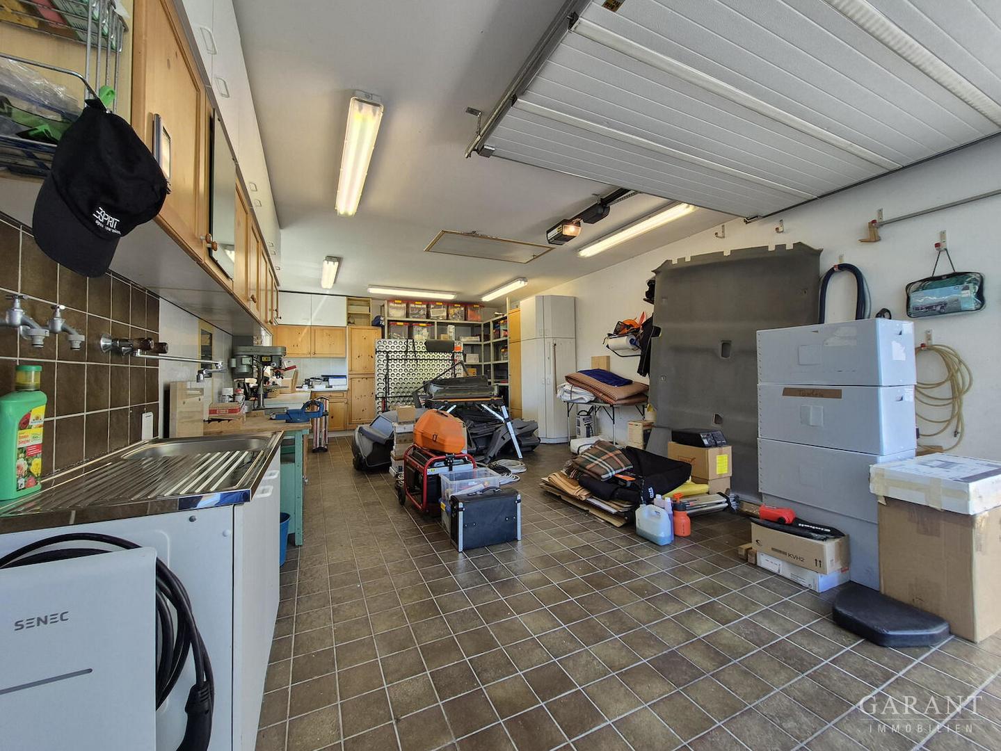 Werkstatt Garage
