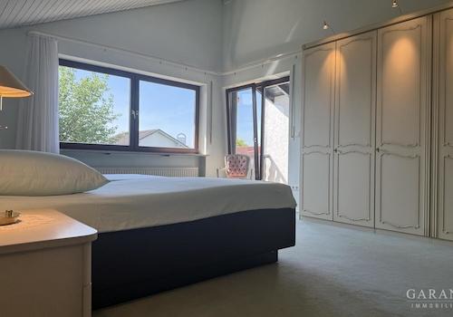 Eltern Schlafzimmer mit Balkon