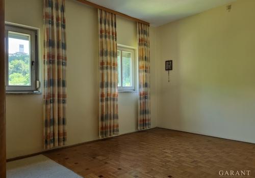 Schlafzimmer mit Ankleide