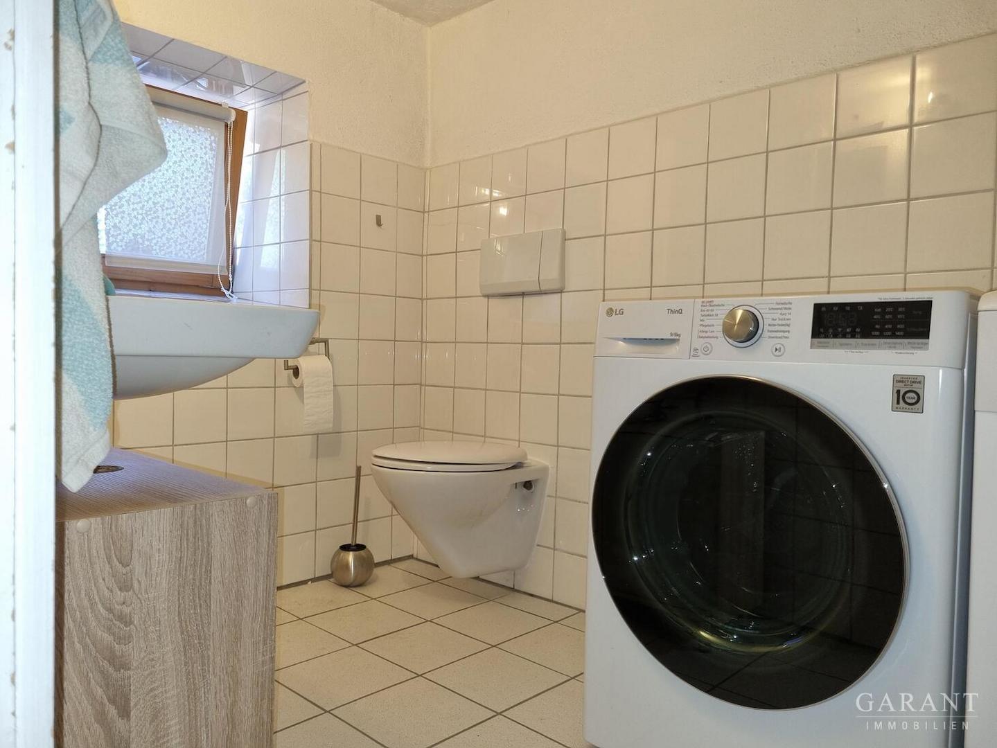 WC mit Waschmaschinenanschluß