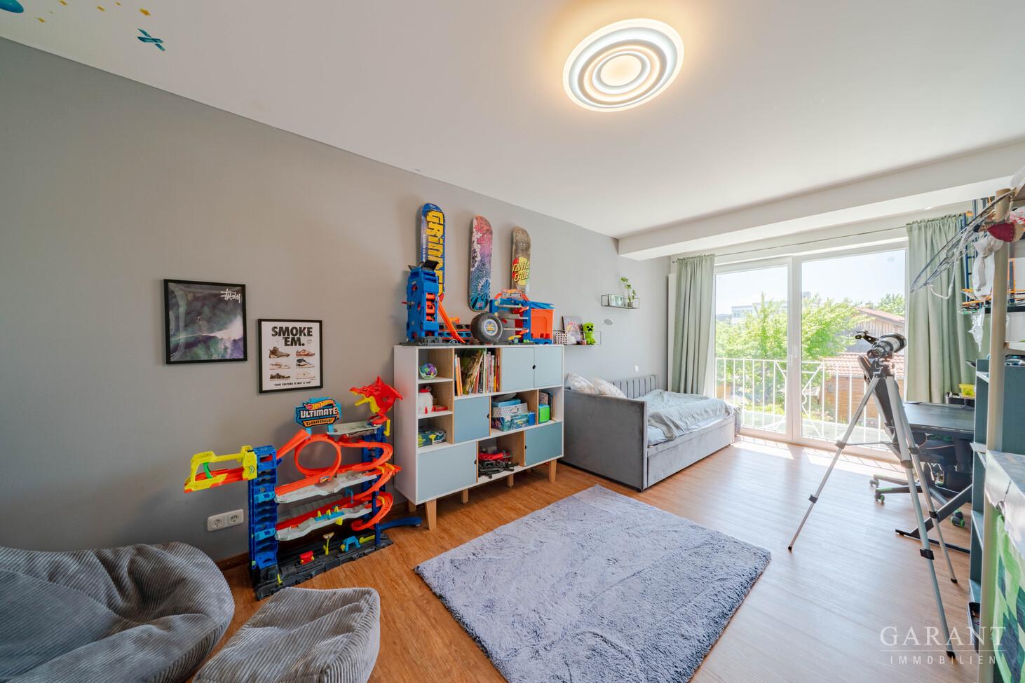 Schlafzimmer 1