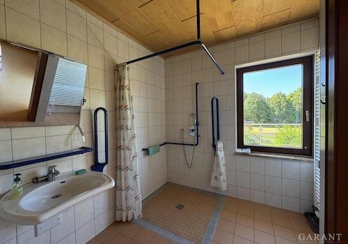 Badezimmer EG