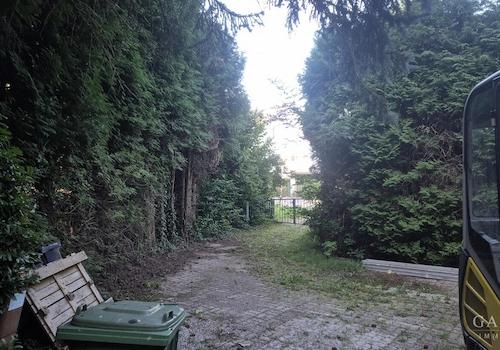 Grundstückeinfahrt