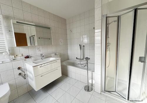 Bad Einliegerwohnung