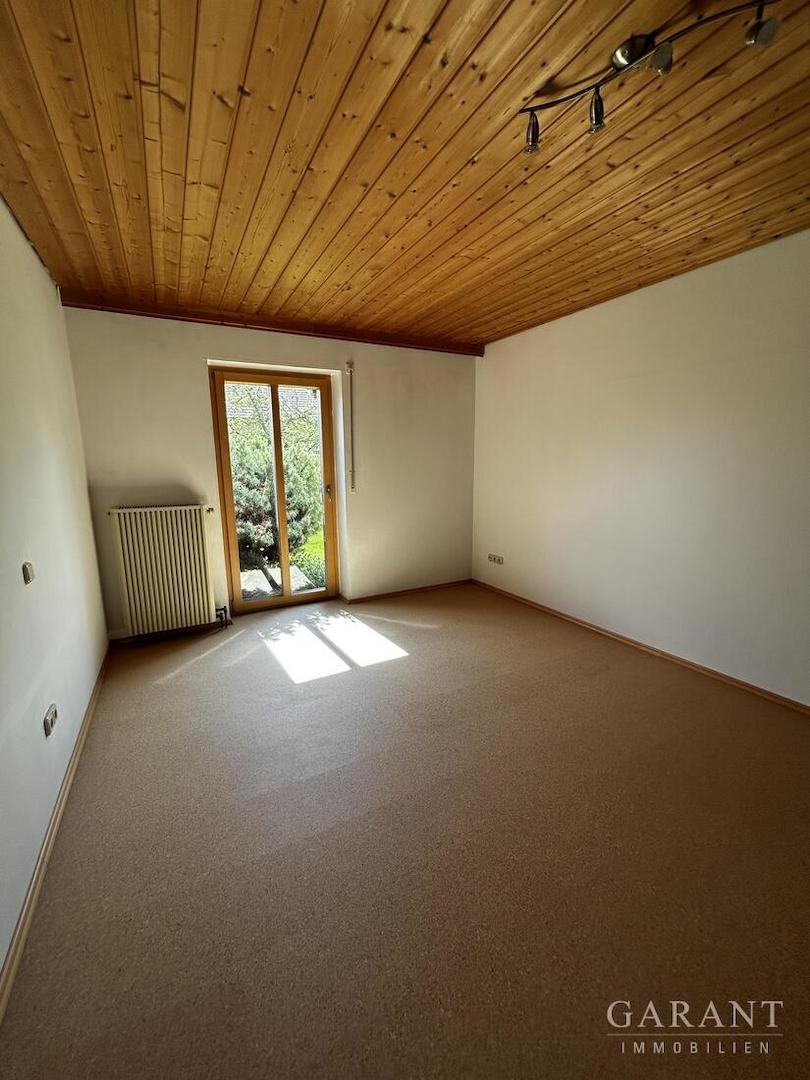 Schlafzimmer UG