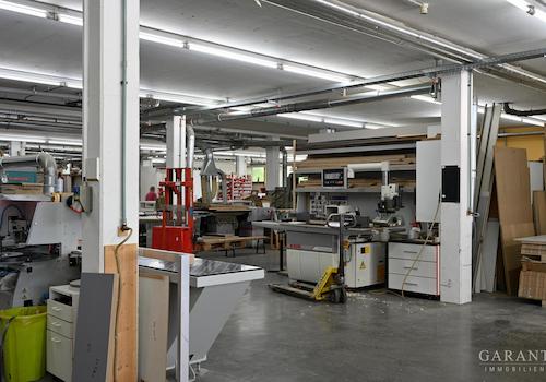 Produktionshalle Werkstatt.