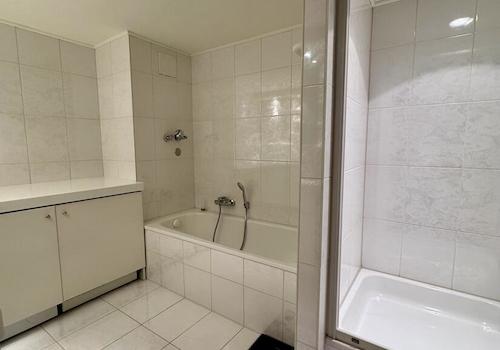 Badewanne- u. Duschbad