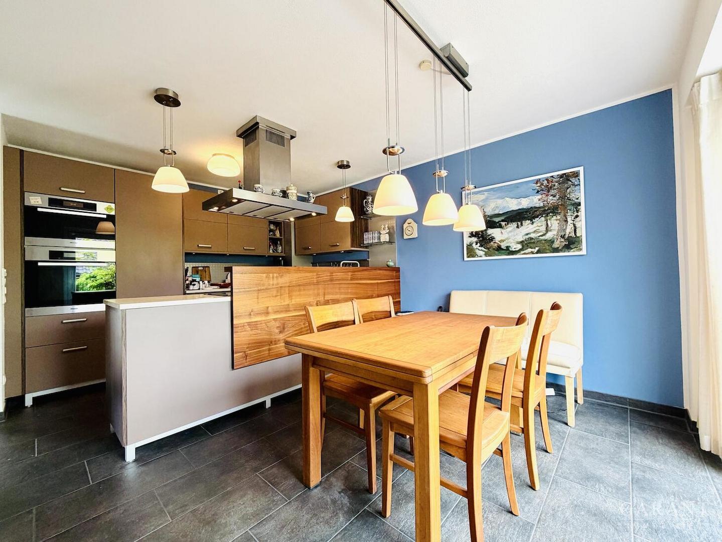 Küche mit Esszimmer