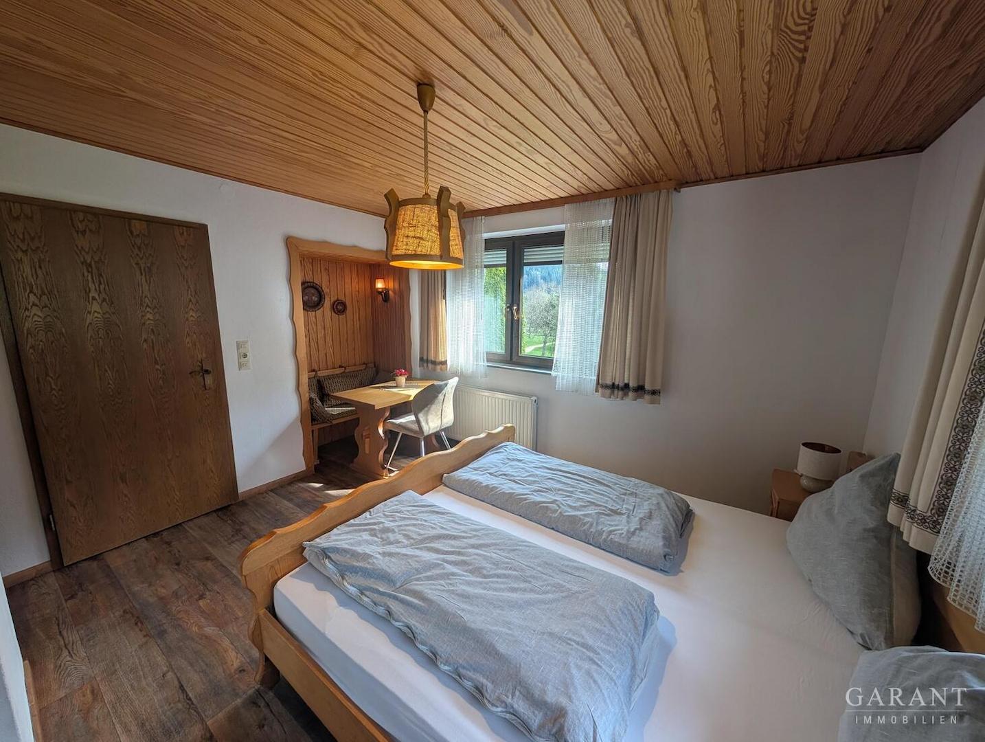 2. OG Gästezimmer B1 WHG privat