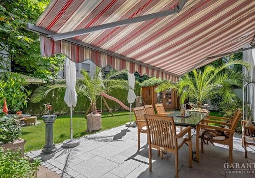 Sonnige Terrasse
