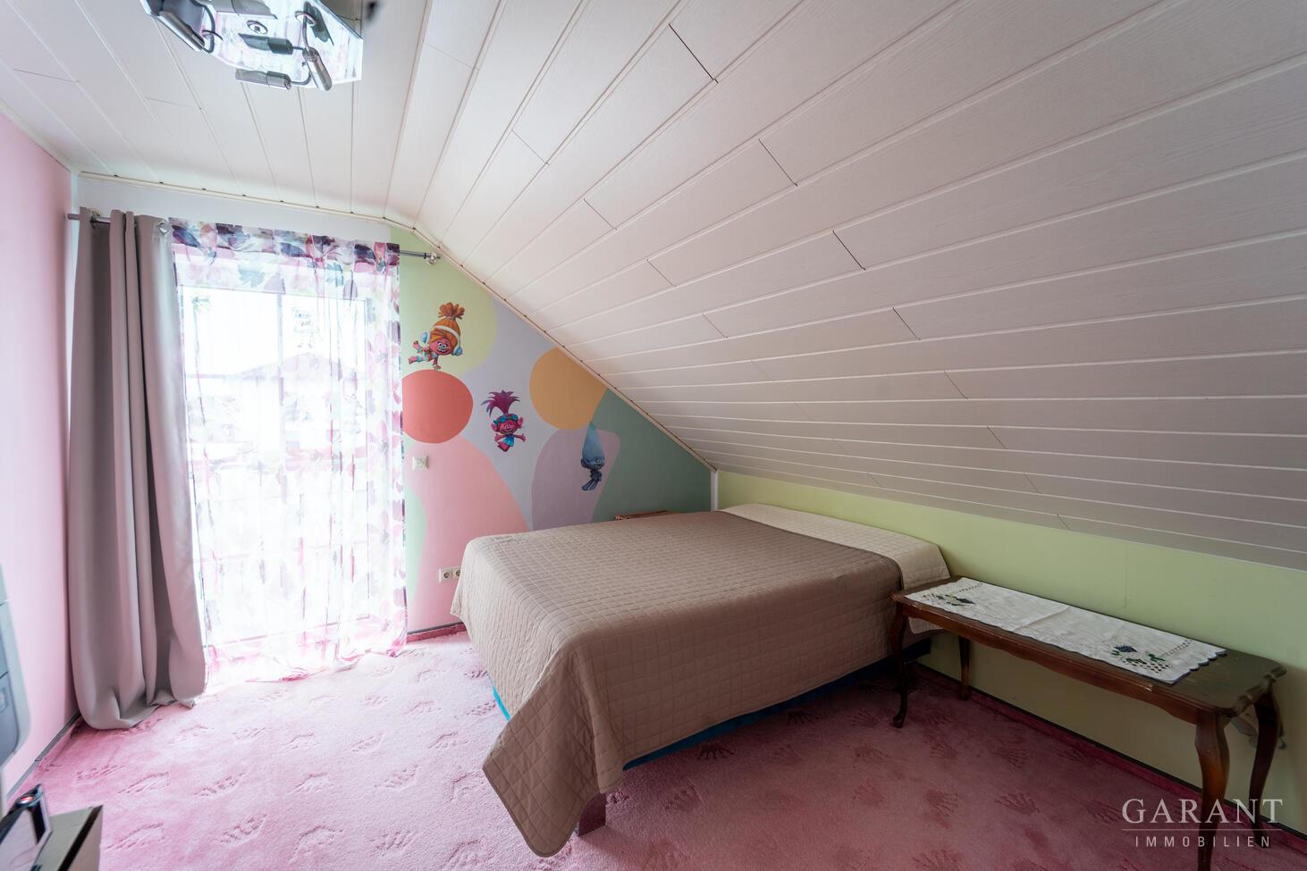 Schlafzimmer 2