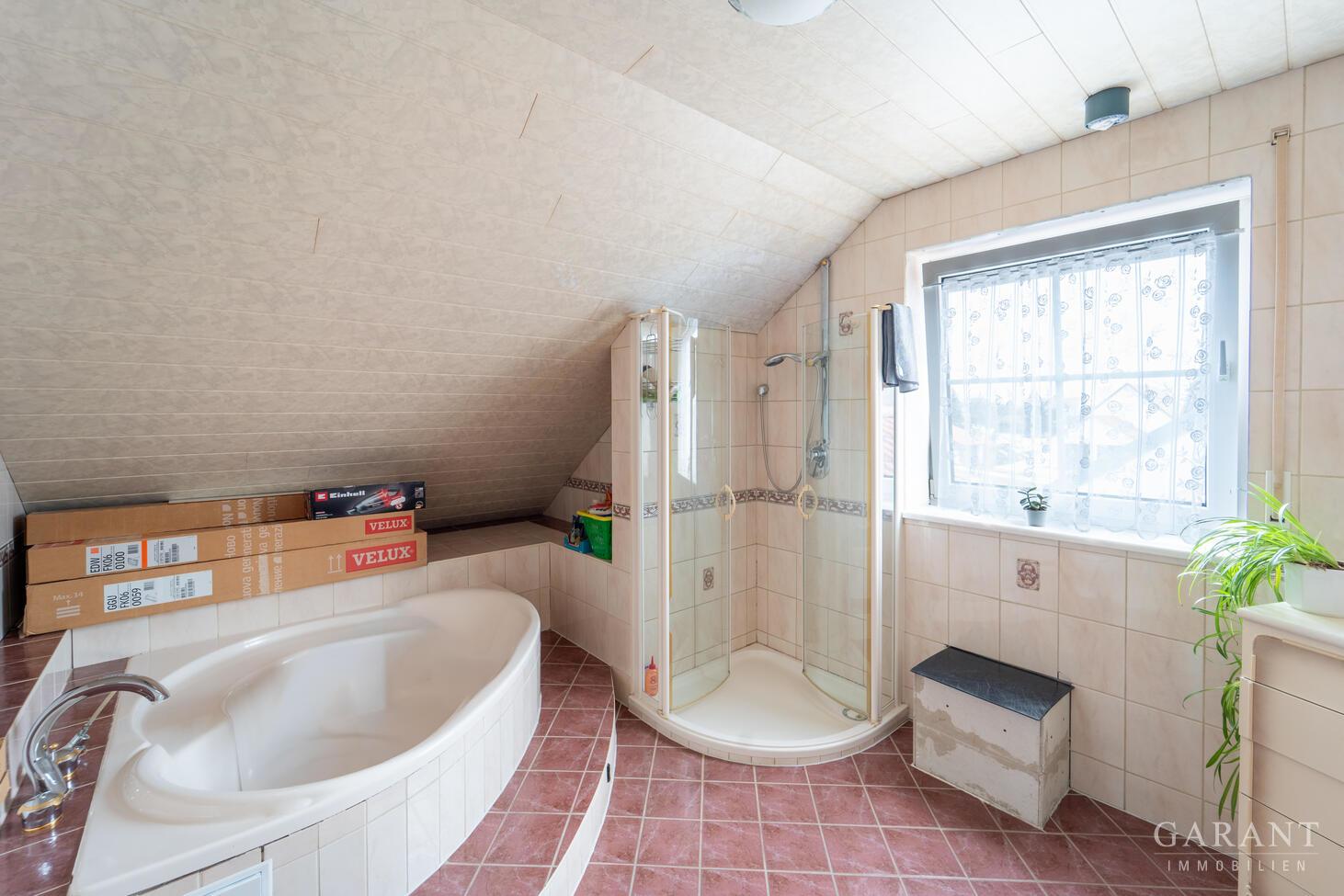 Badezimmer 1.OG