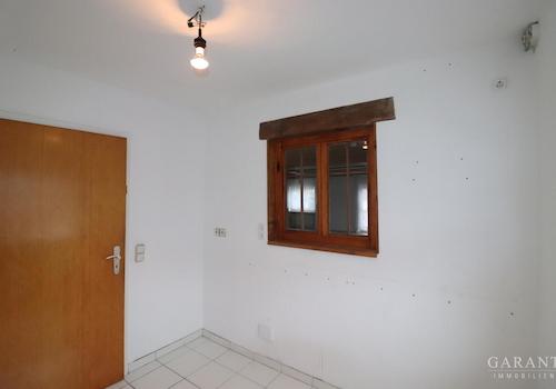Küche m. Durchreiche z. Esszimmer
