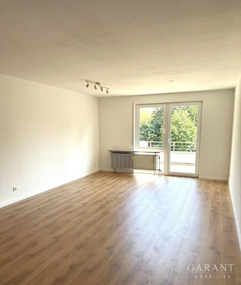 Wohn- /Schlafbereich mit Balkon