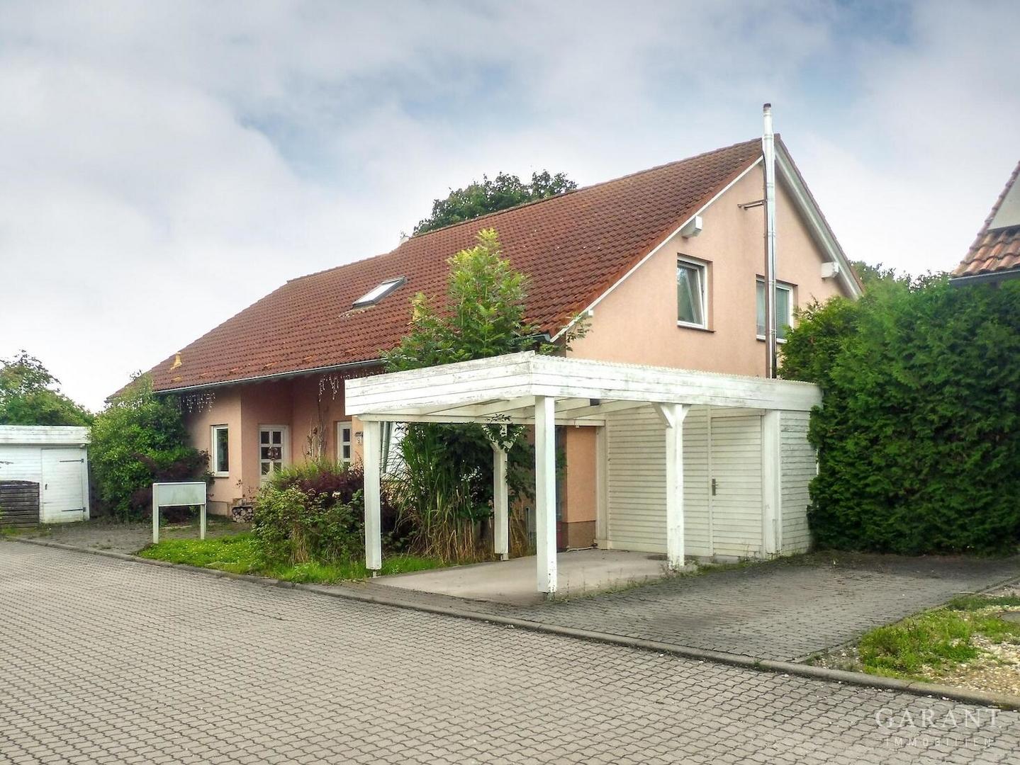 01 Straßenfront